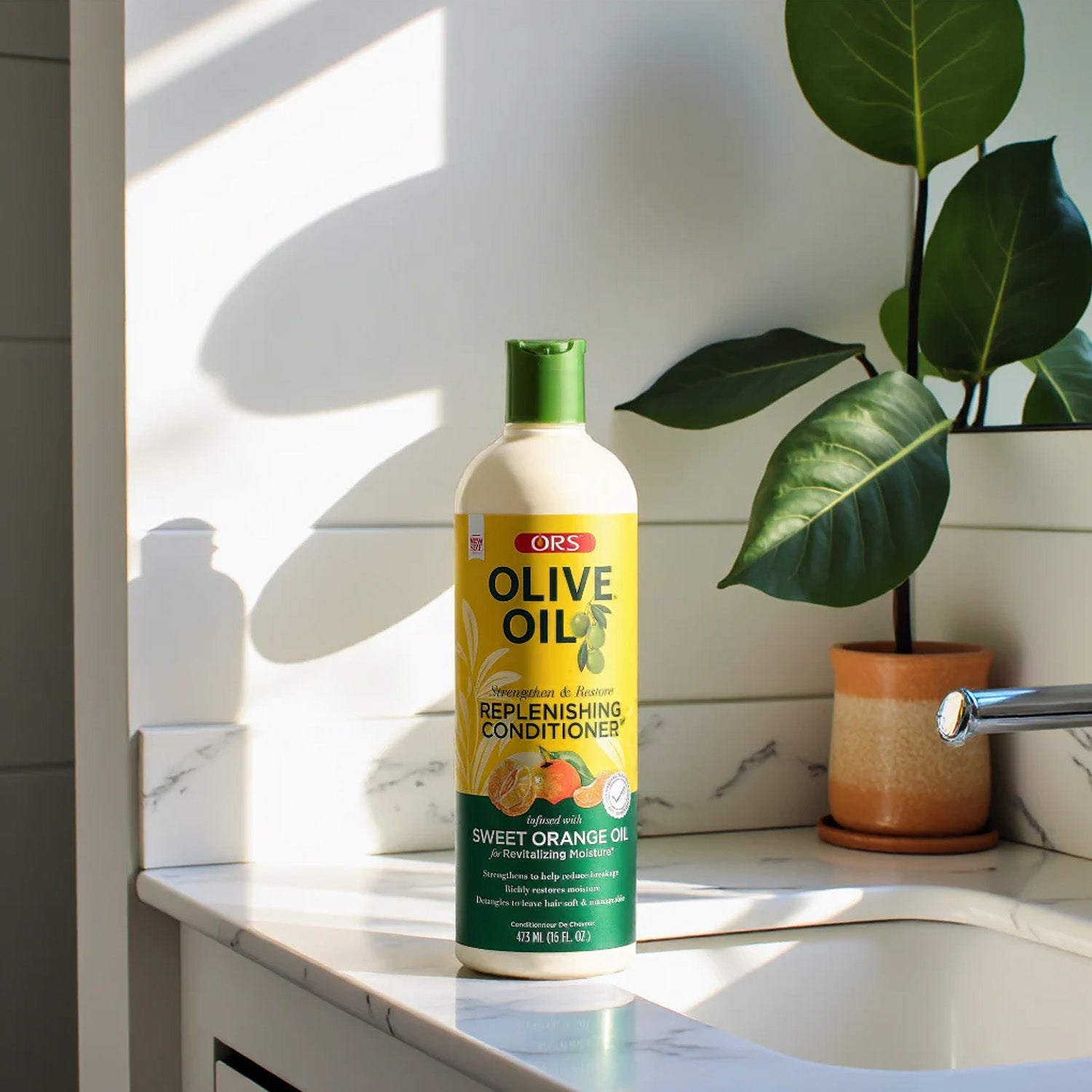 ORS  Strengthen & Nourish Replenishing Conditioner 473ml ORS